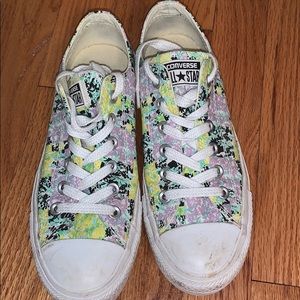 flowered low top converse all star
